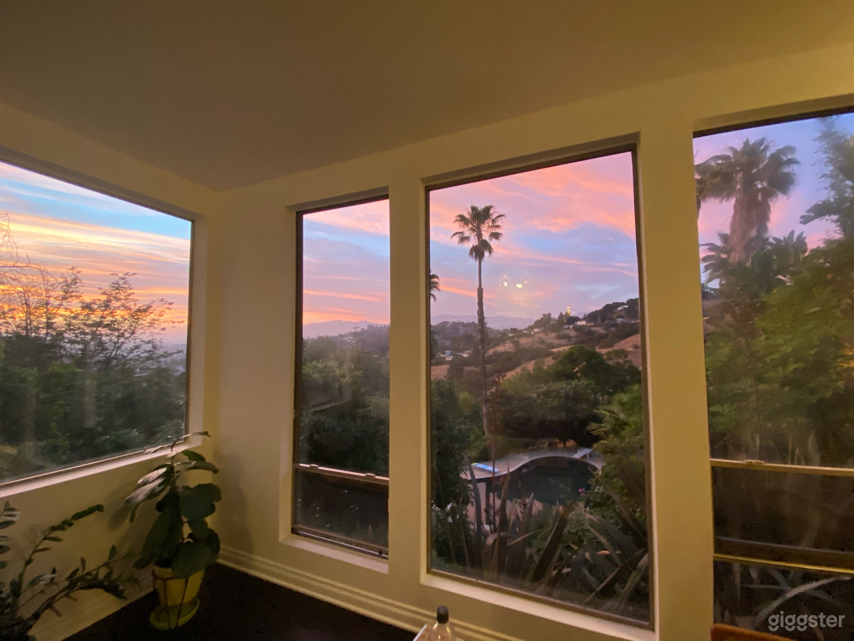 Modern Hillside Home With Pool and Views Photo 2