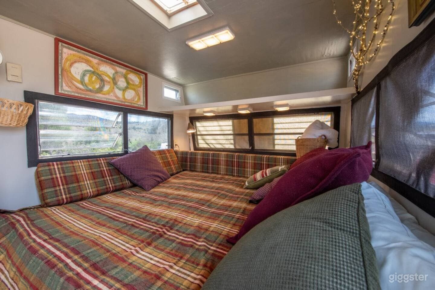 Creek Vintage Camper Photo 2