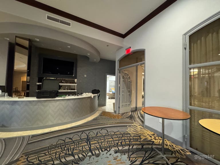  Luxury Restaurant & Banquet Hall in Glendale 