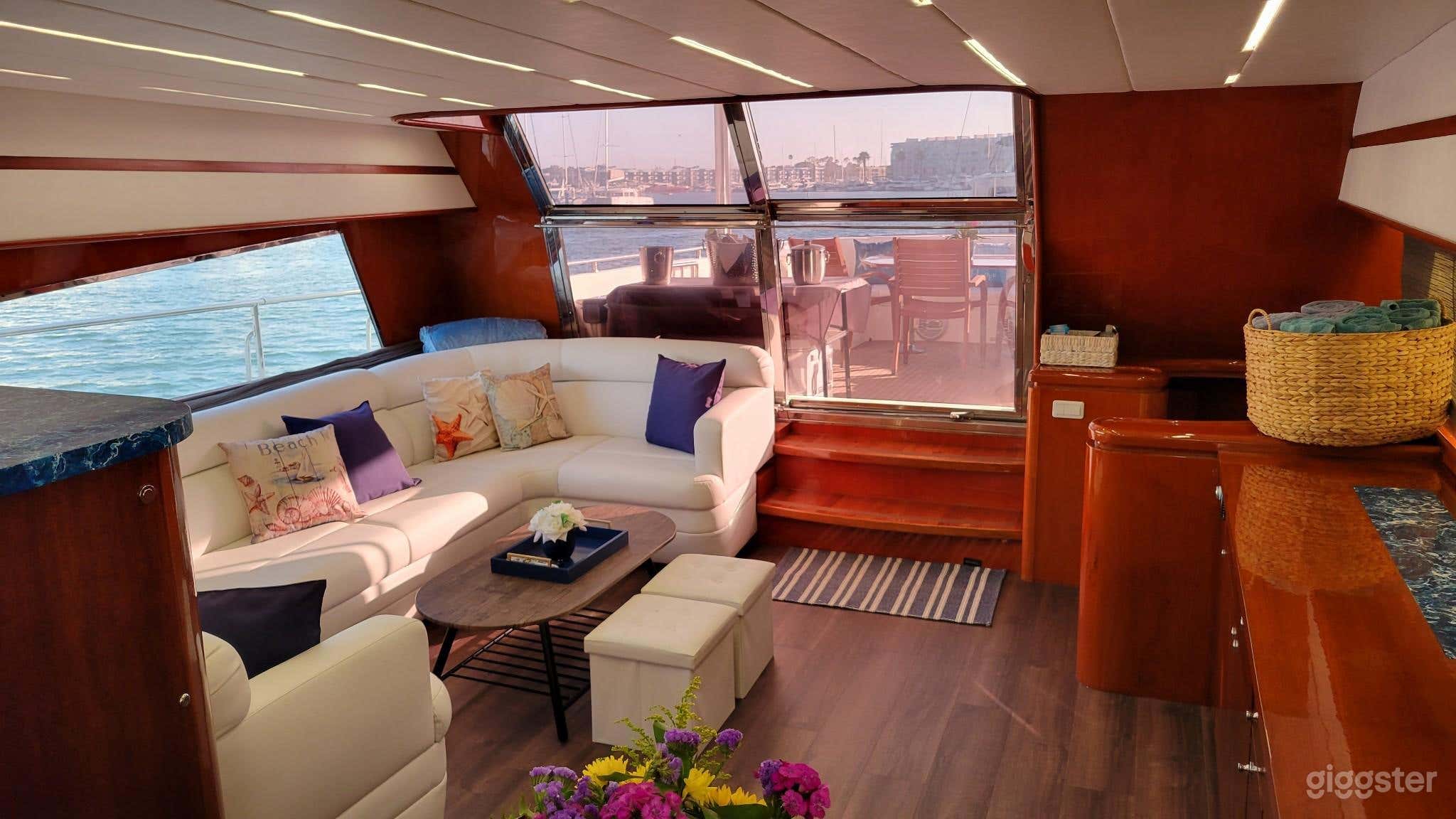 70' JOHNSON YACHT Photo 3