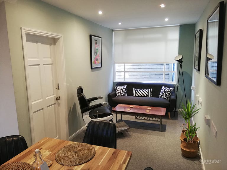  Serendipity Meeting Room 