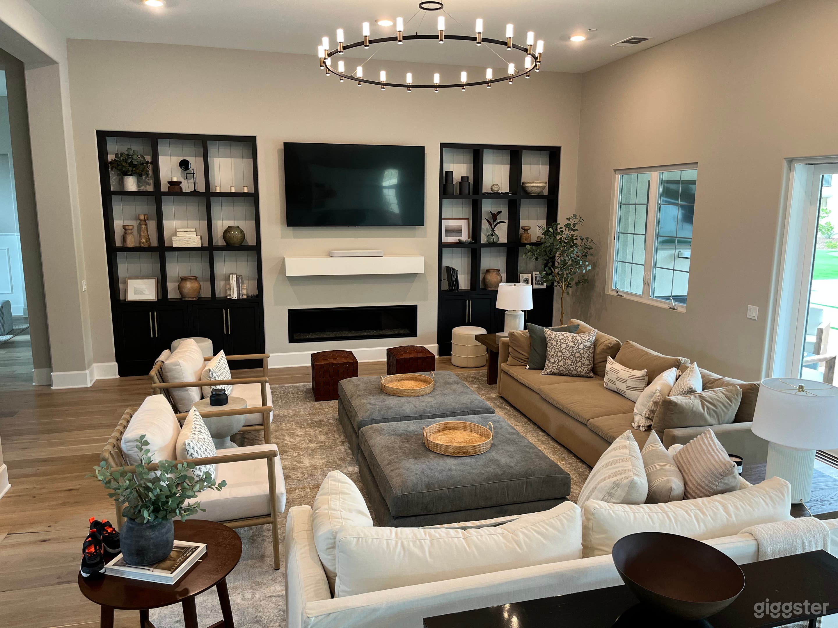 Brand New Luxury Home in San Diego Photo 2