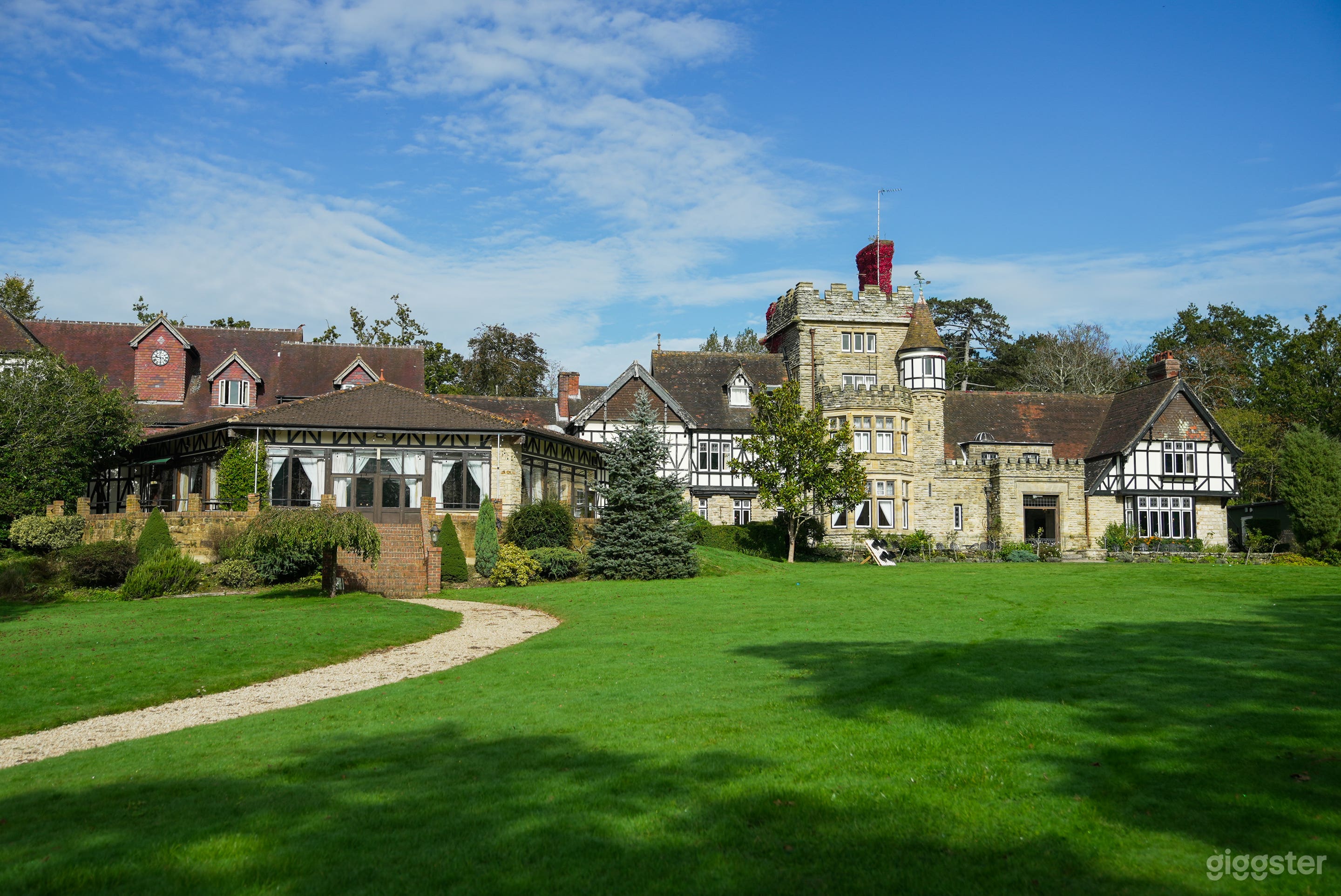 Exterior view of The Ravenswood Manor House
