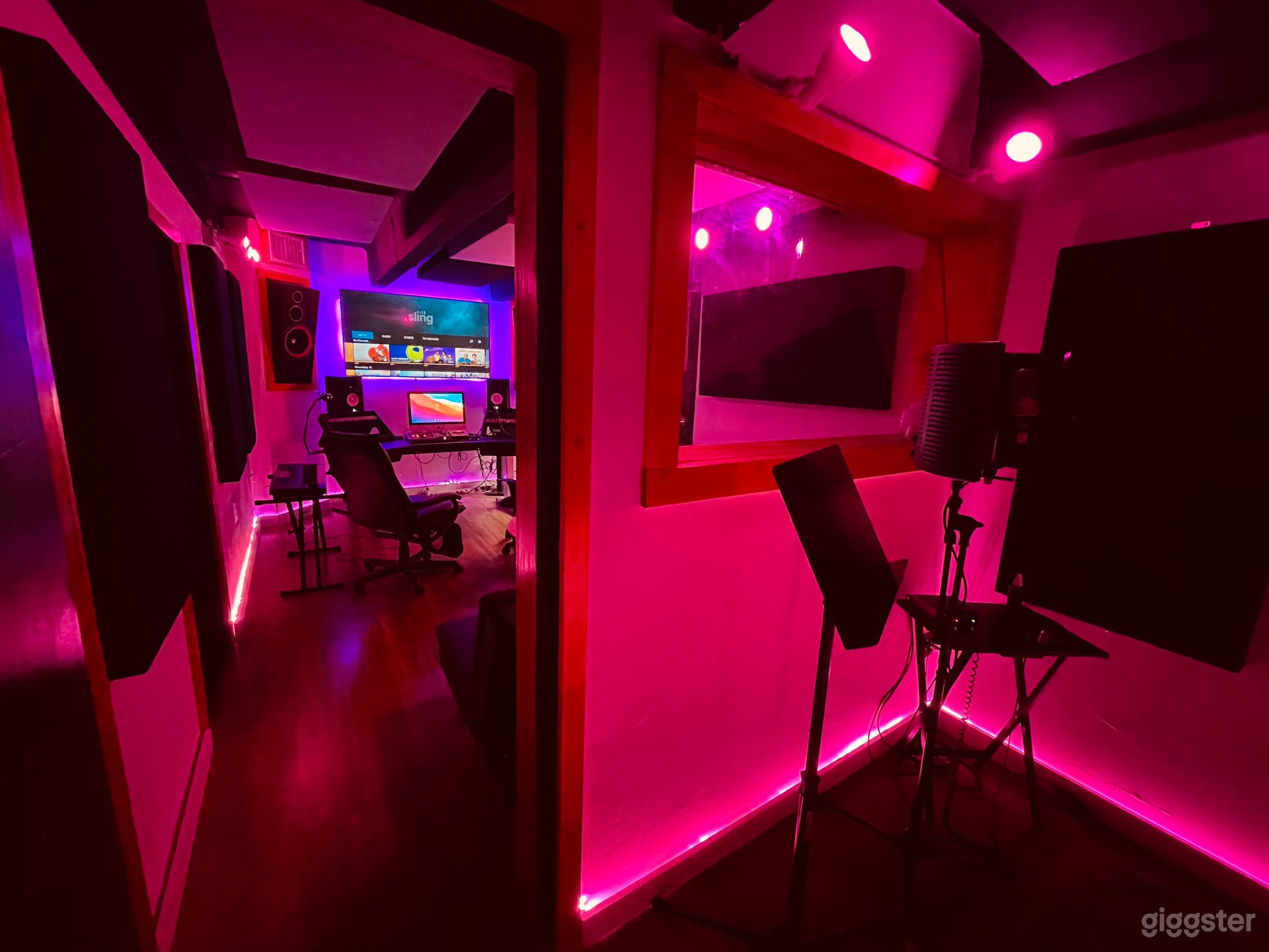 Booth / Control Room