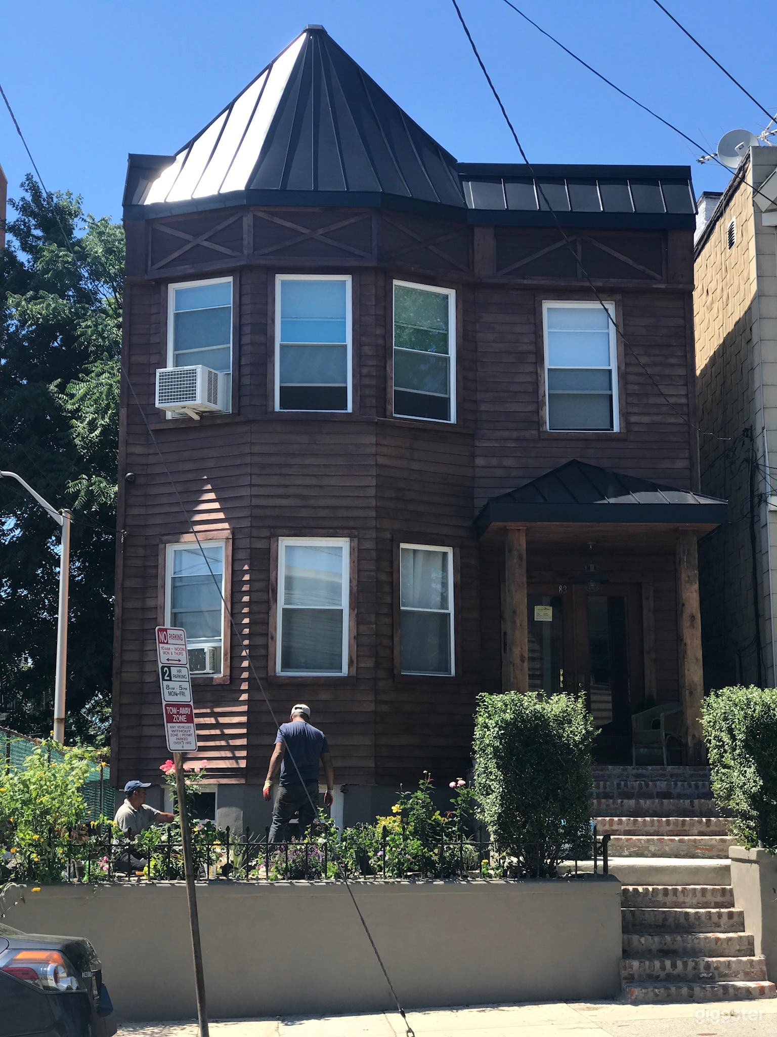 Exterior “urban farmhouse”