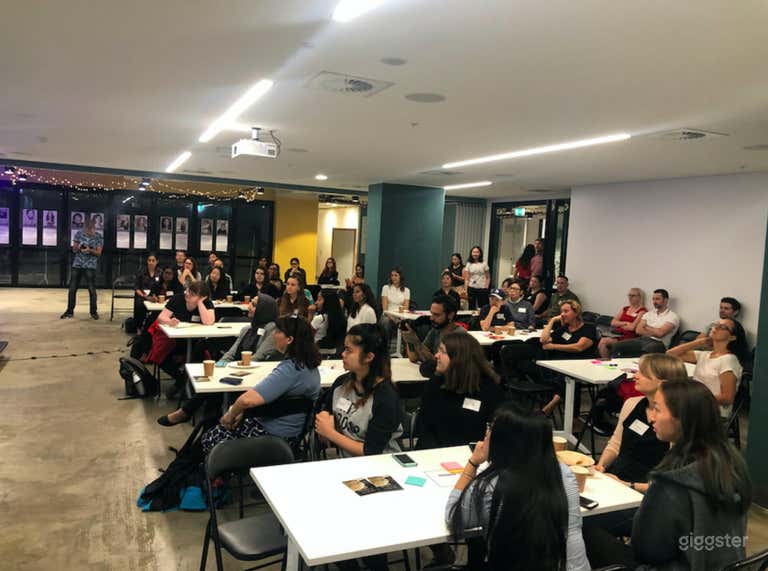  Workshop style seating 