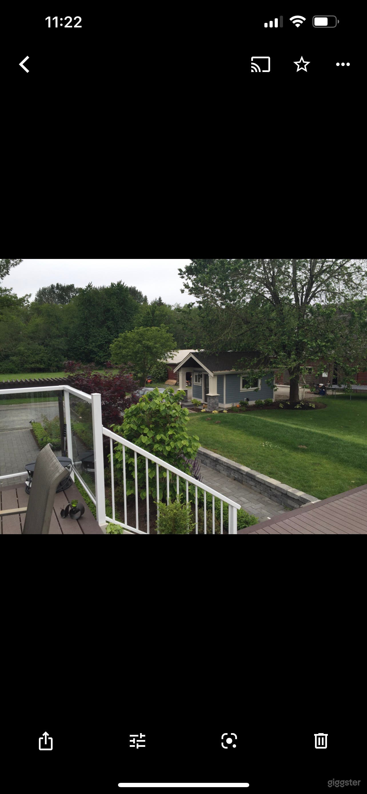 Deck looking at the little house. Can be used as an office or a garage or an extra bedroom. 10 x 10 room. 