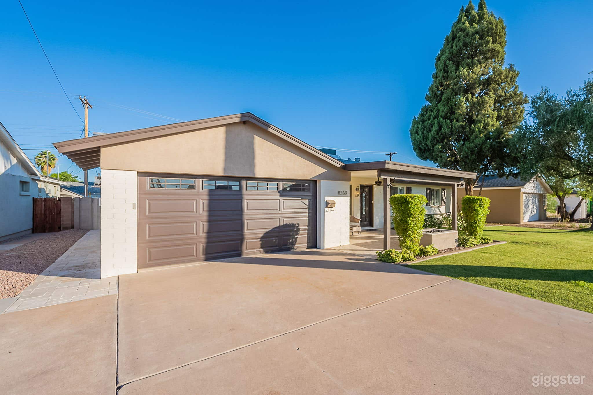 Scottsdale Golden Cactus Retreat Photo 1