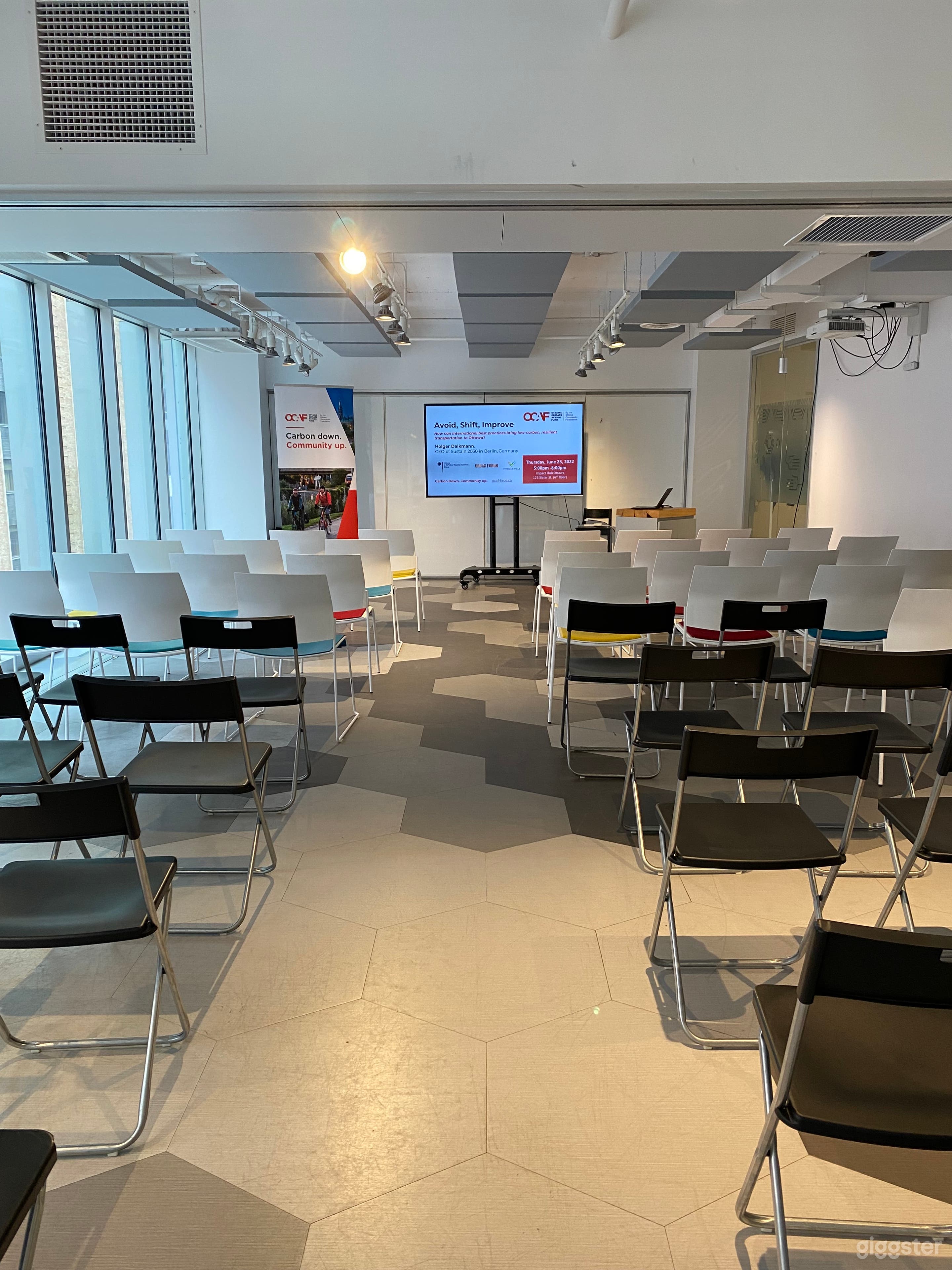 Co-working and Events Downtown Ottawa (BuyOut) Photo 4