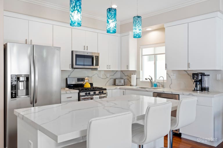  Great kitchen with everything you need 