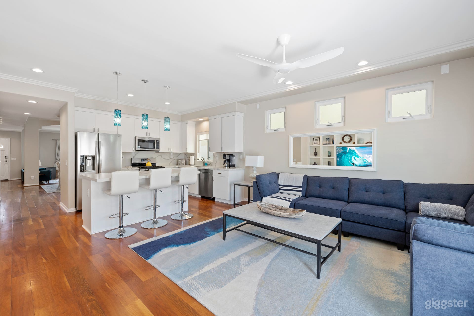 Great family room / kitchen - opens to back patio with a second dining table