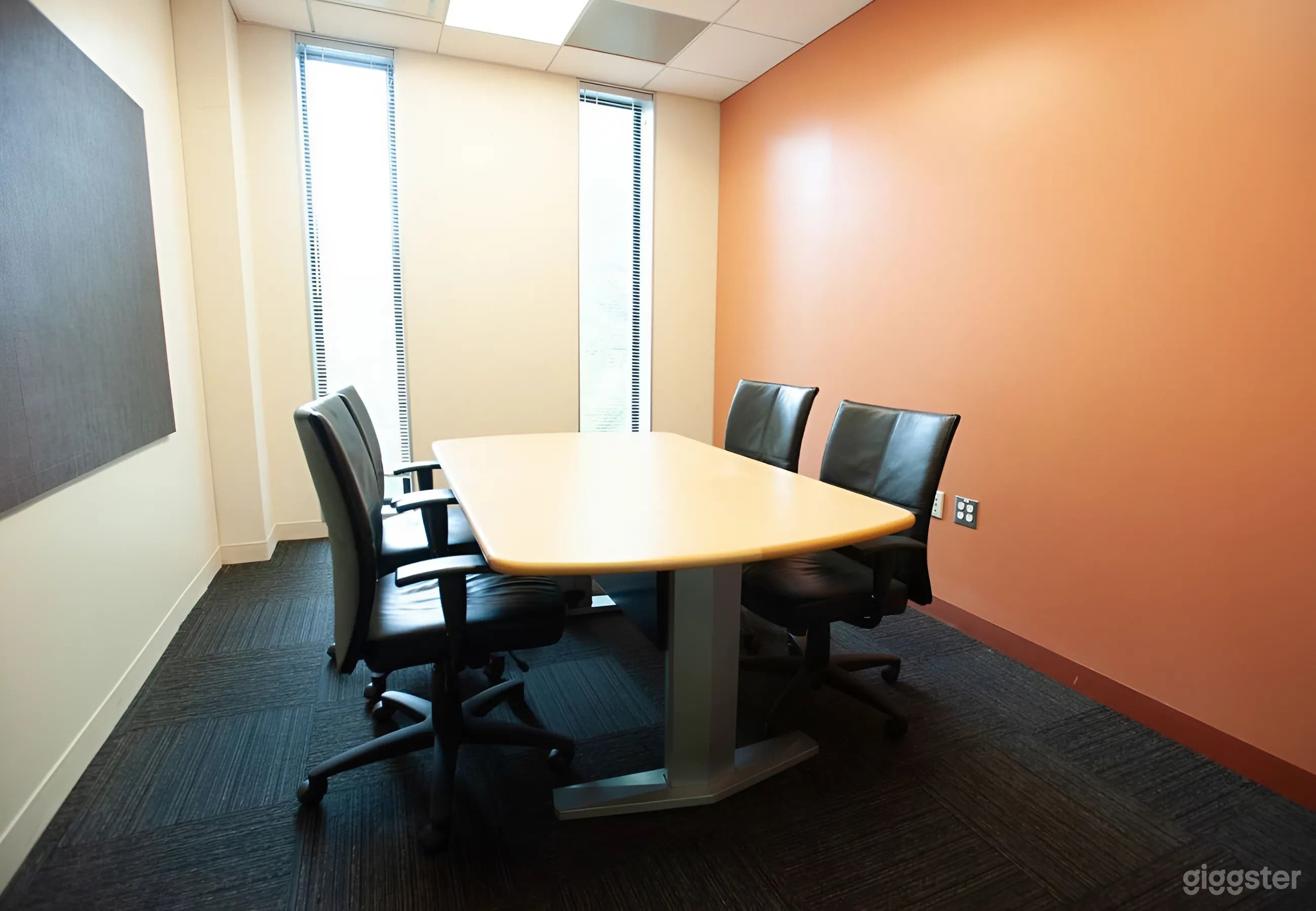 Standard Mediation Room - (Seats 4-6) Photo 2