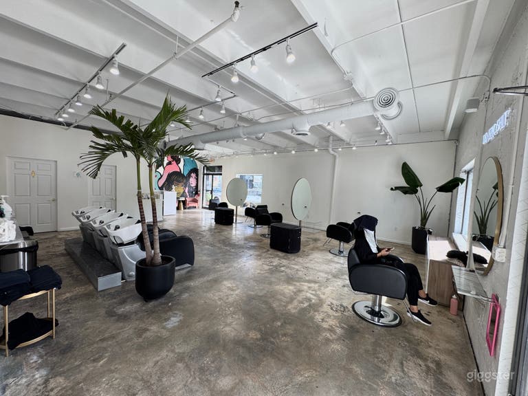  Picturesque Wynwood Salon 