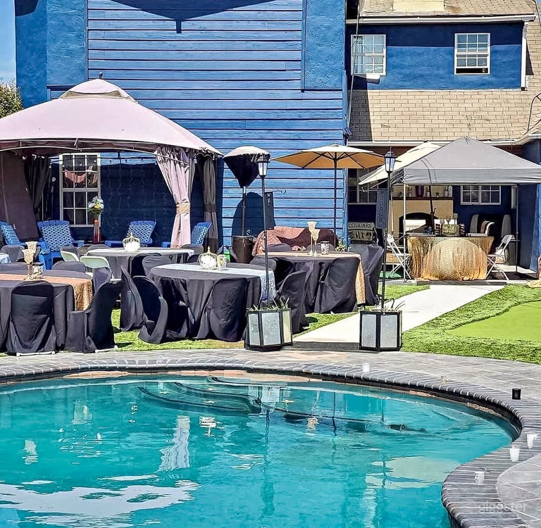  Vibrant Poolside w Cabana Lounge & Private Backyard Oasis 