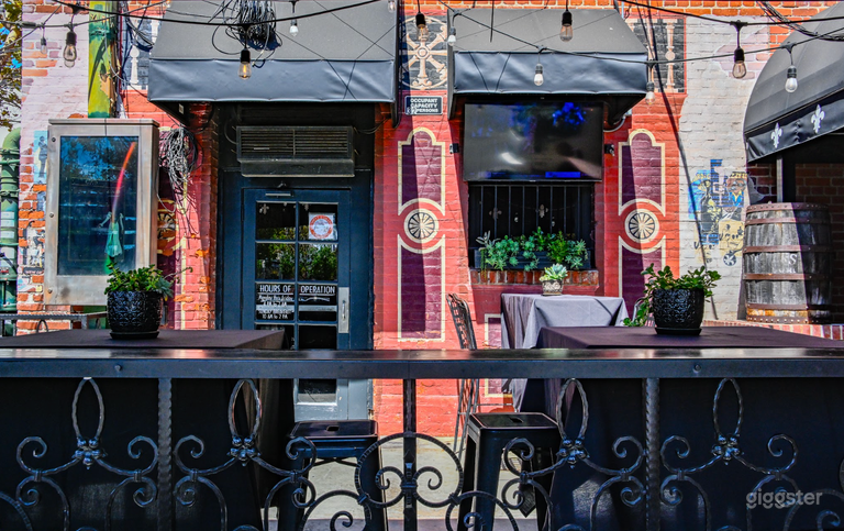  Stylish Restaurant, Lounge and Event Space 