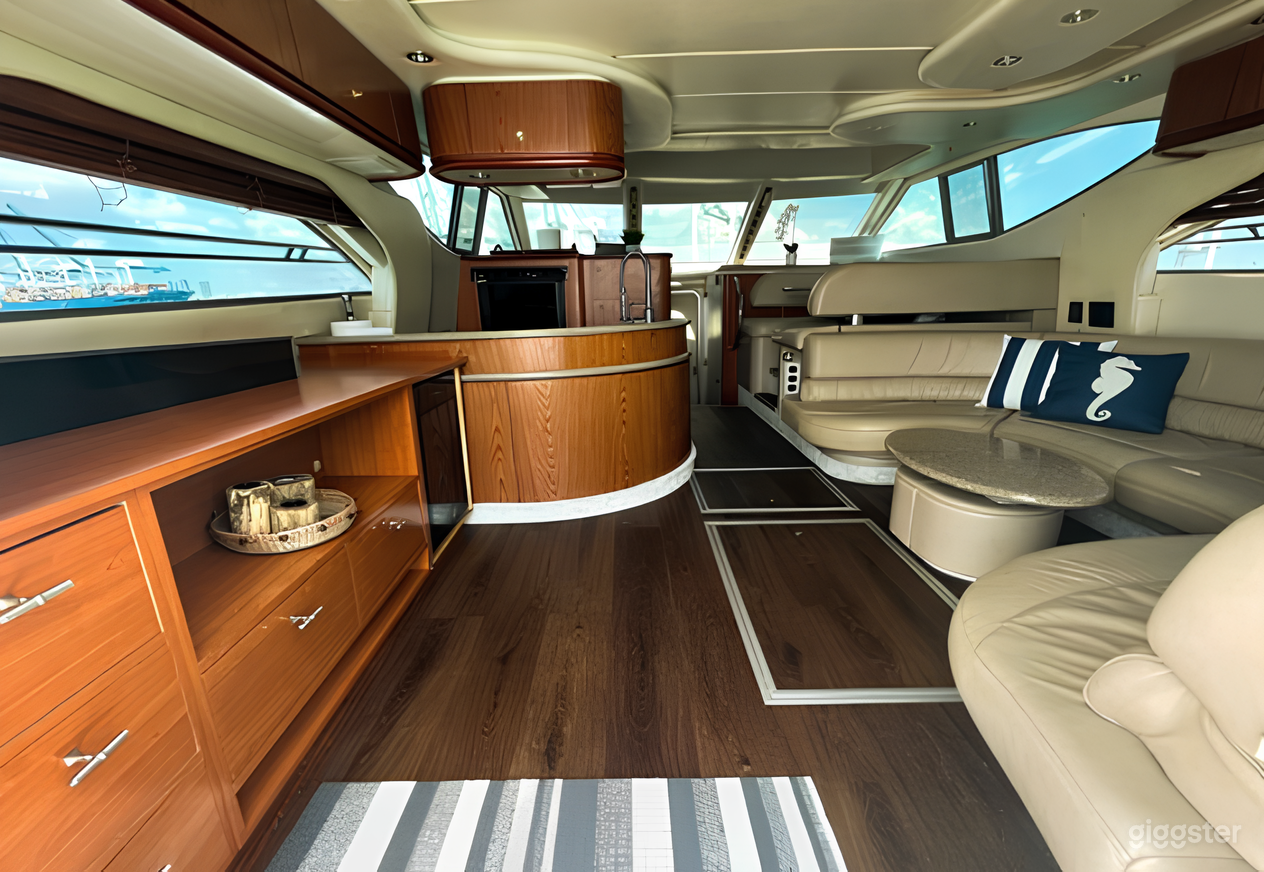 Maximum 50” Yacht Photo 4