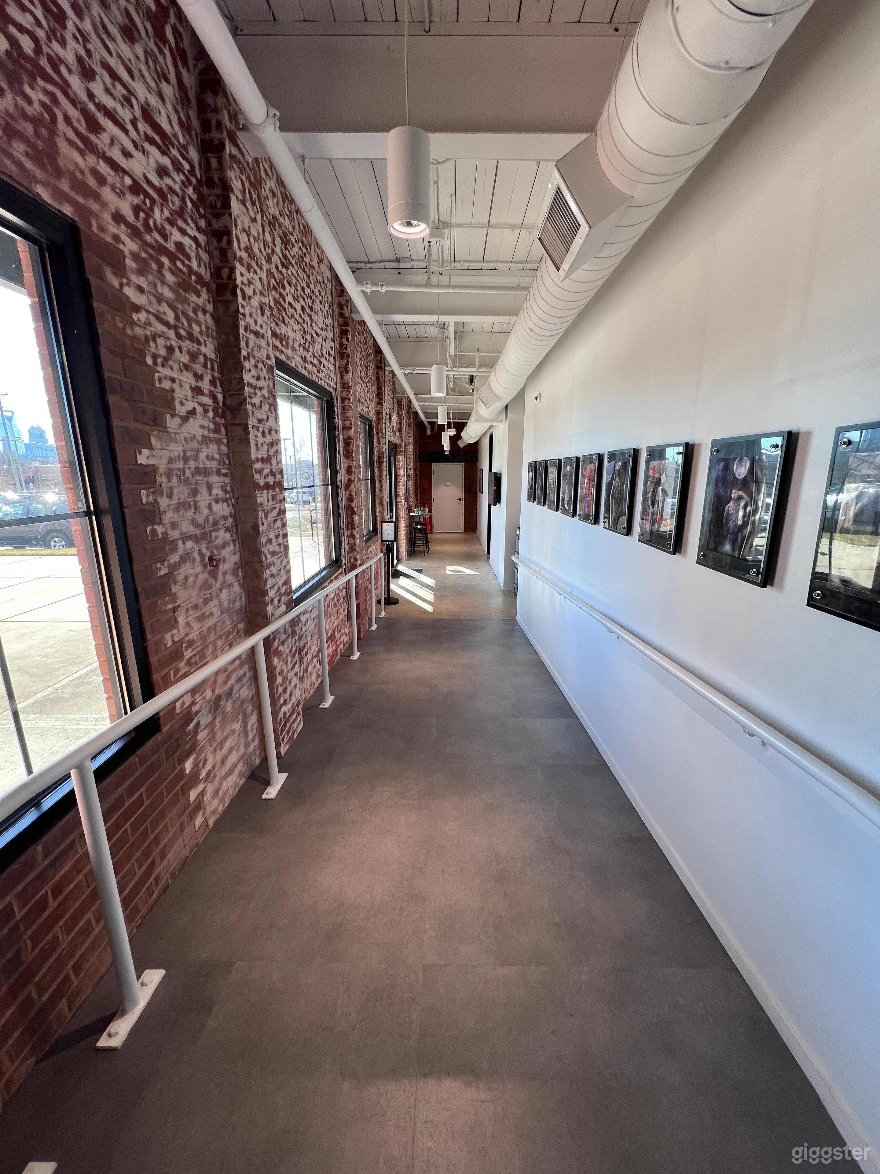 Adaptable Blank Canvas Studio for Video & Photo Photo 4