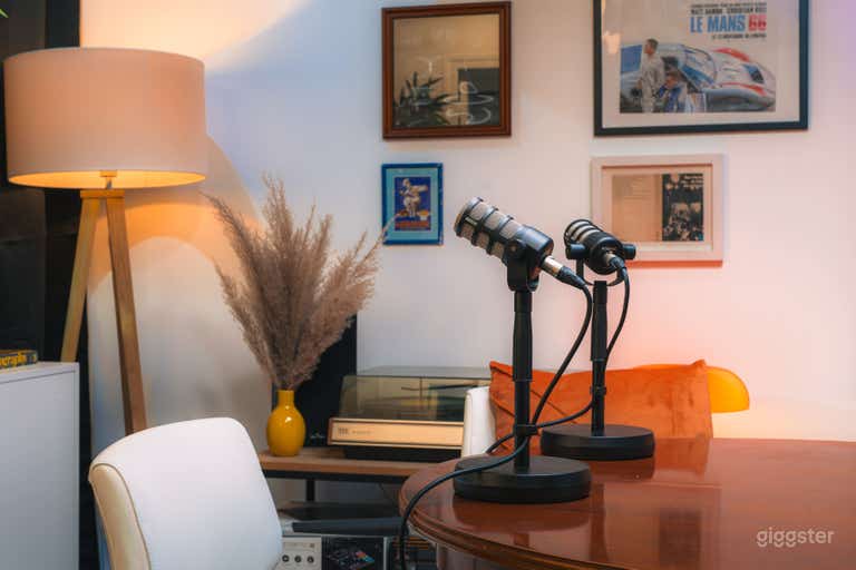  Studio Podcast & Film Pro 