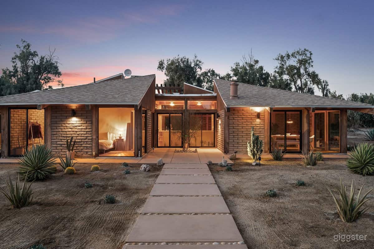 Stunning Desert Mid Century Home with Pool Photo 1