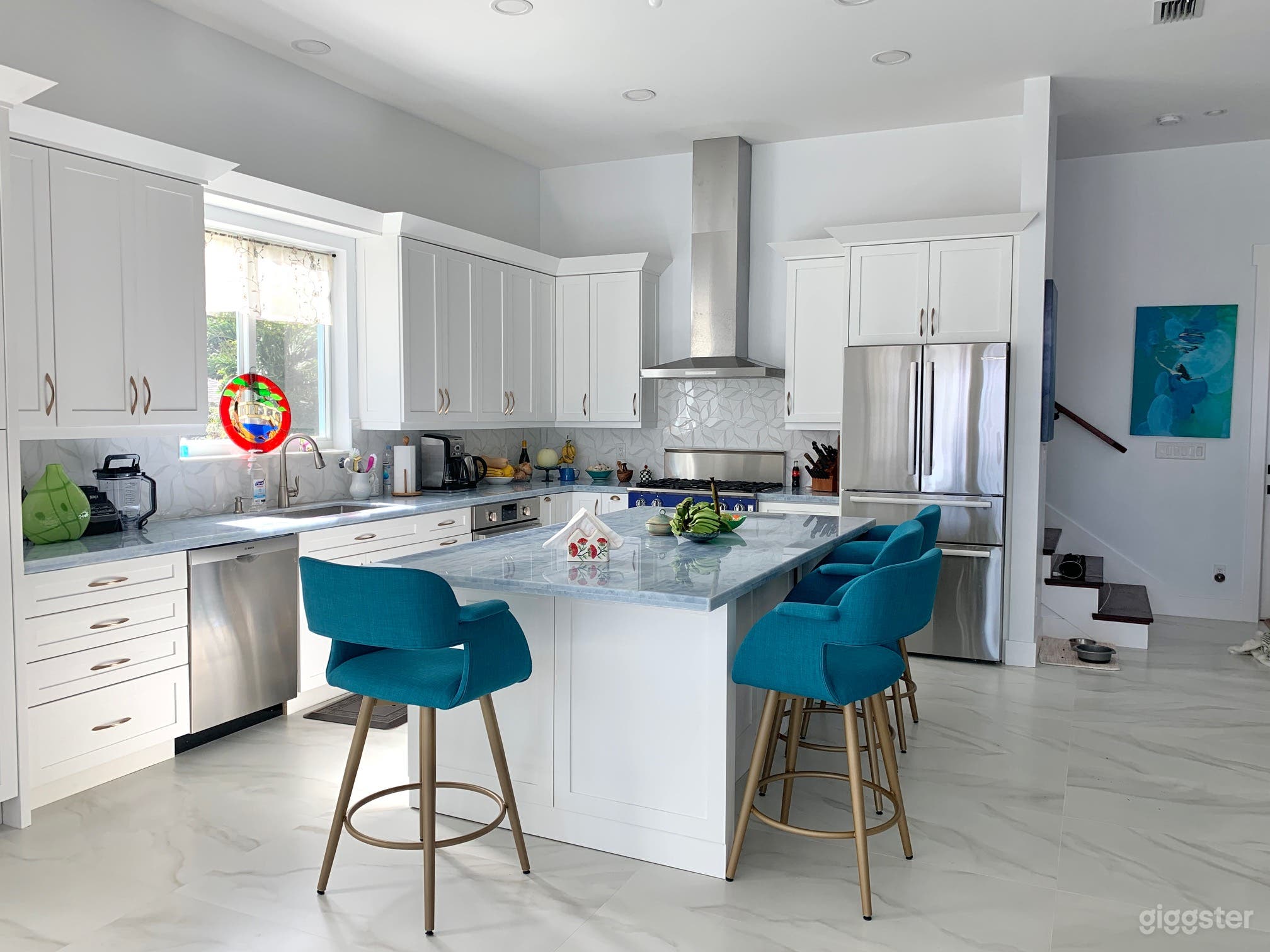 Modern Lake Home  Photo 3