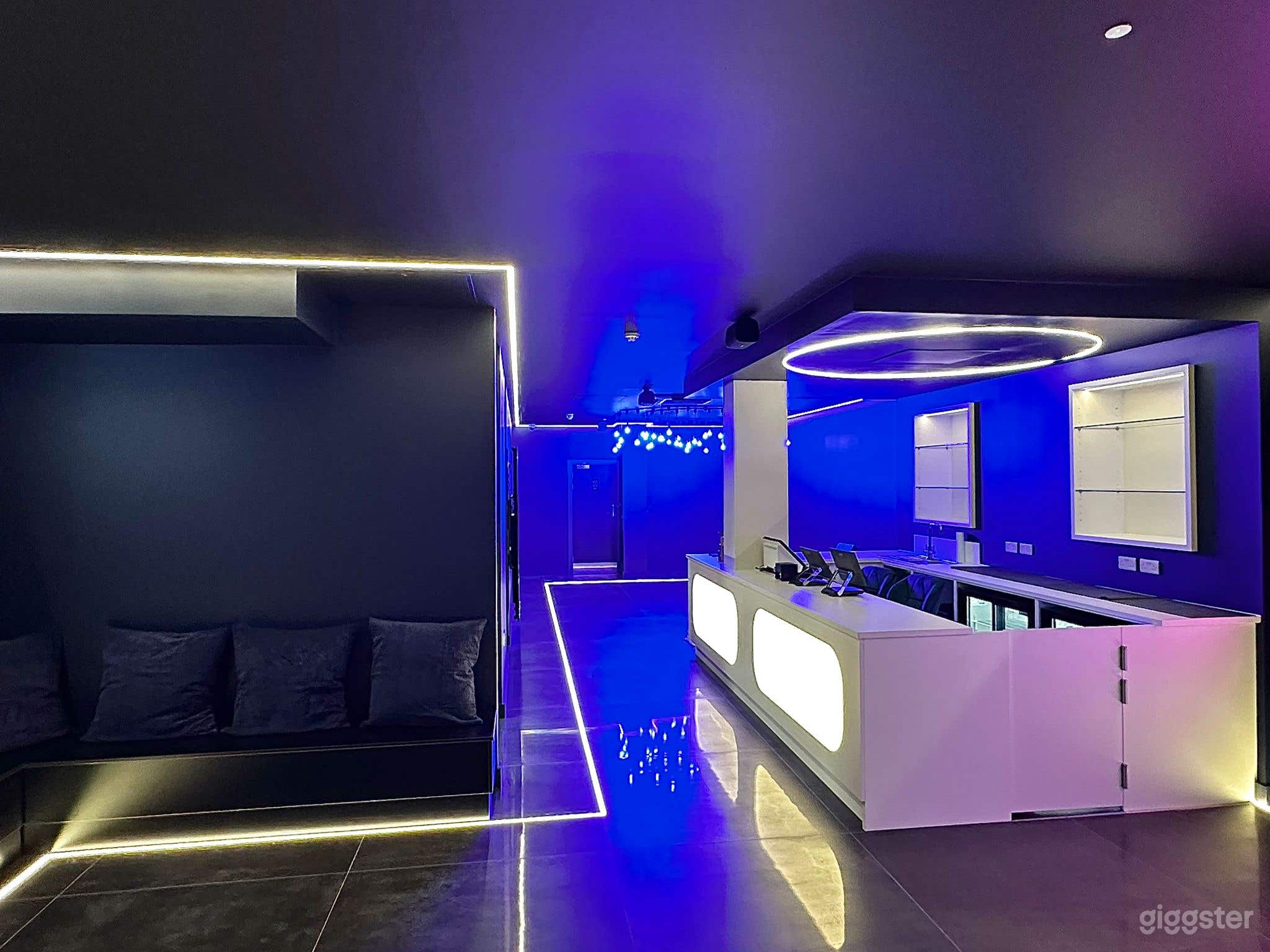 VR Venue Hire in the Heart of Camden Photo 4