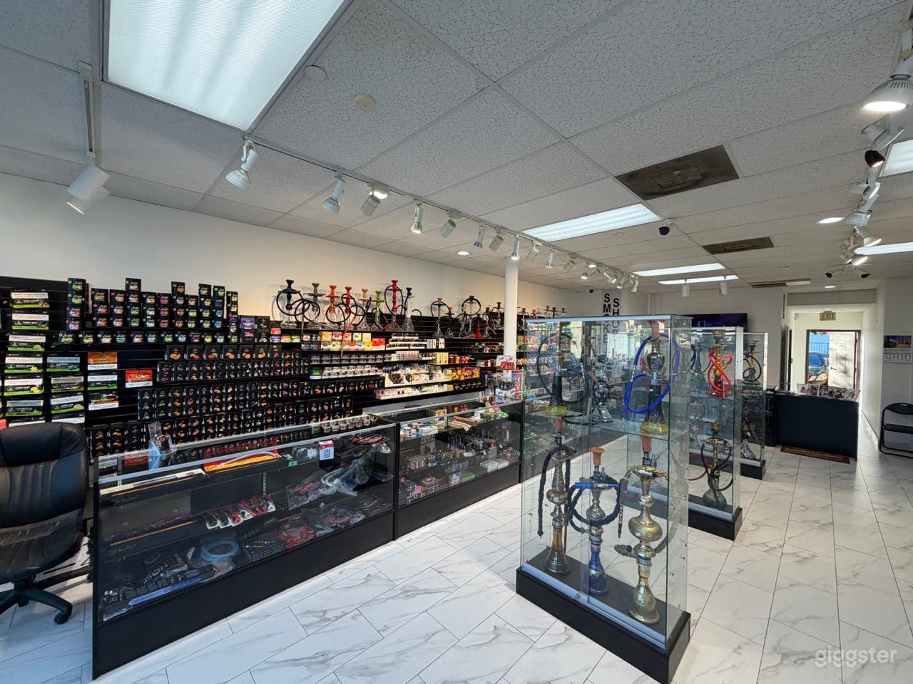 One-of-a-Kind Smoke Shop Available for Filming Photo 4