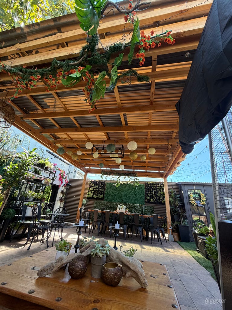  The Mar Vista Garden Bar 