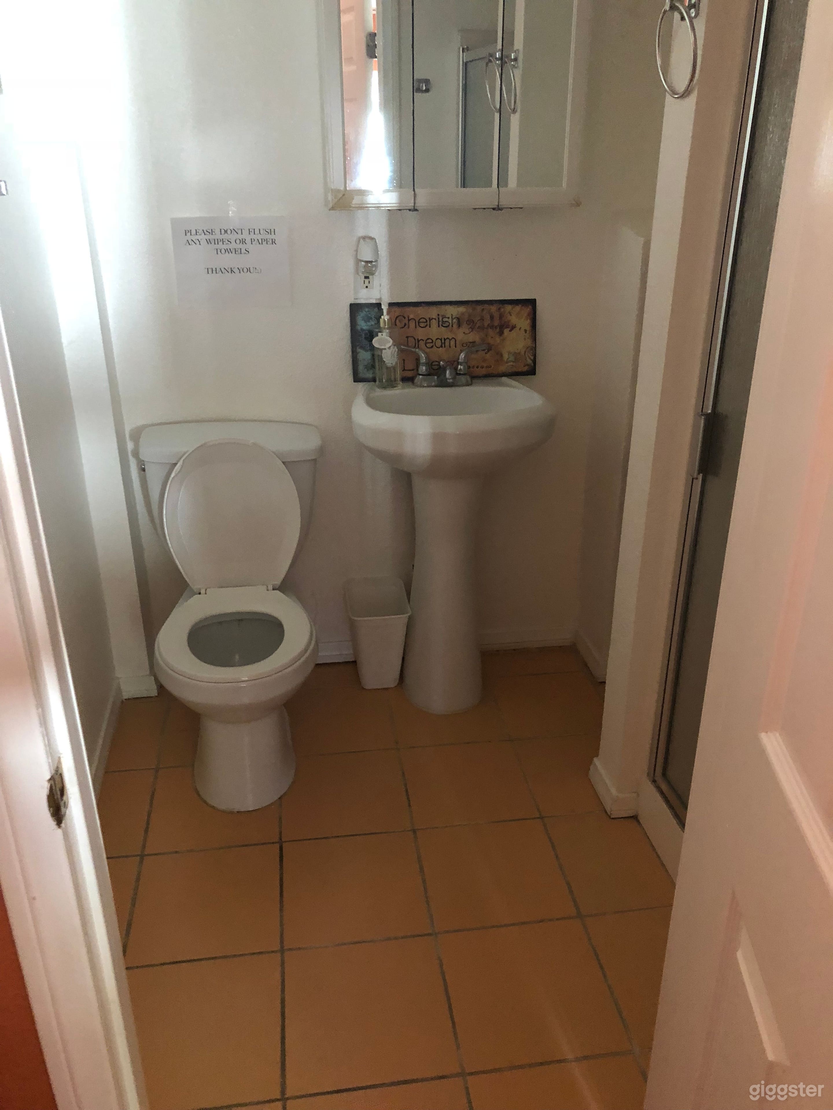 Creative Office Space  Photo 2