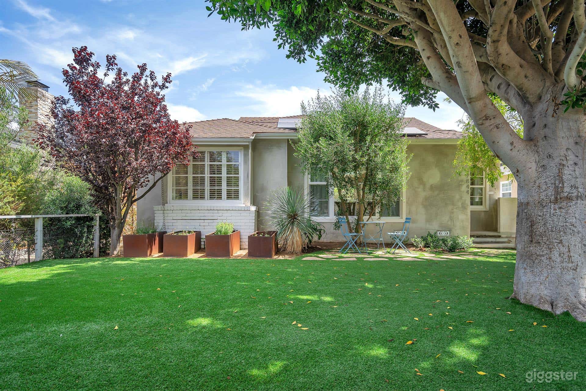 Cool Cali Vibes: Chic Midcentury and Lush Outdoors Photo 1