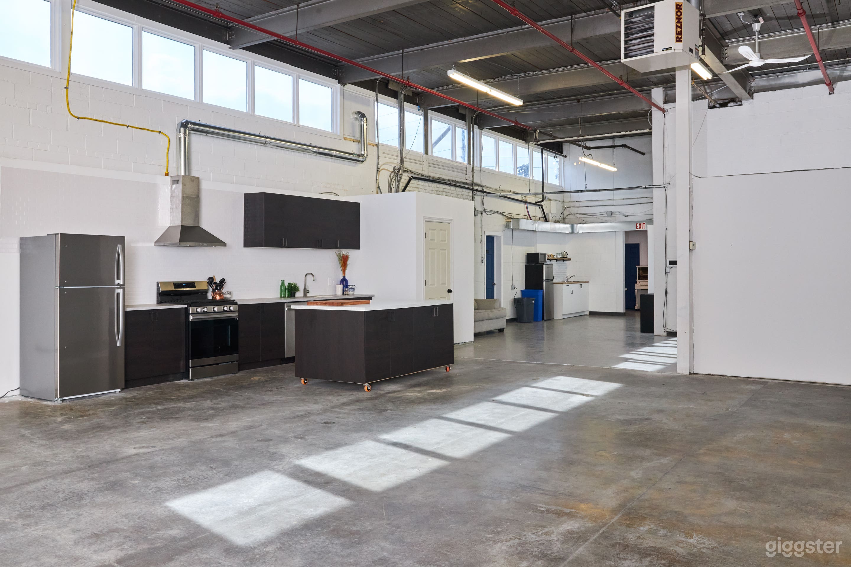 Studio space with camera-ready kitchen Photo 1