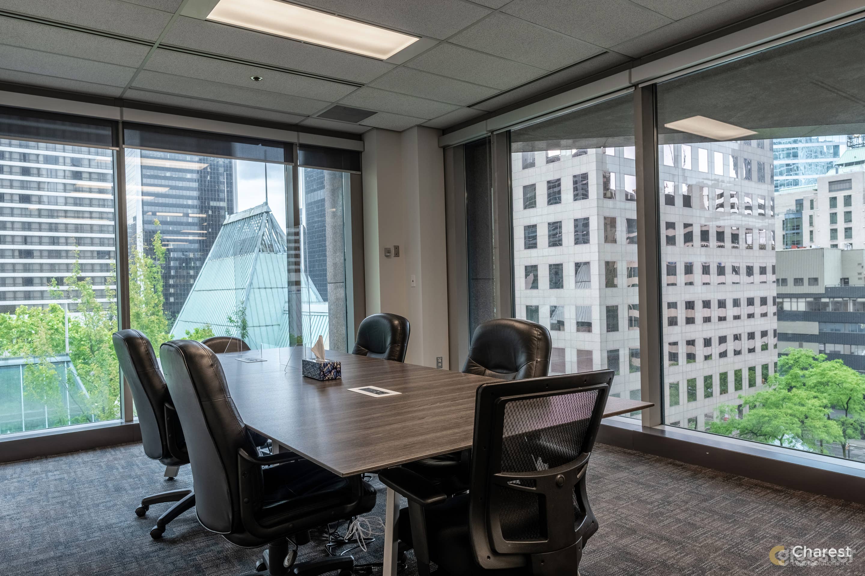 Bright And Modern Corporate Offices Photo 3