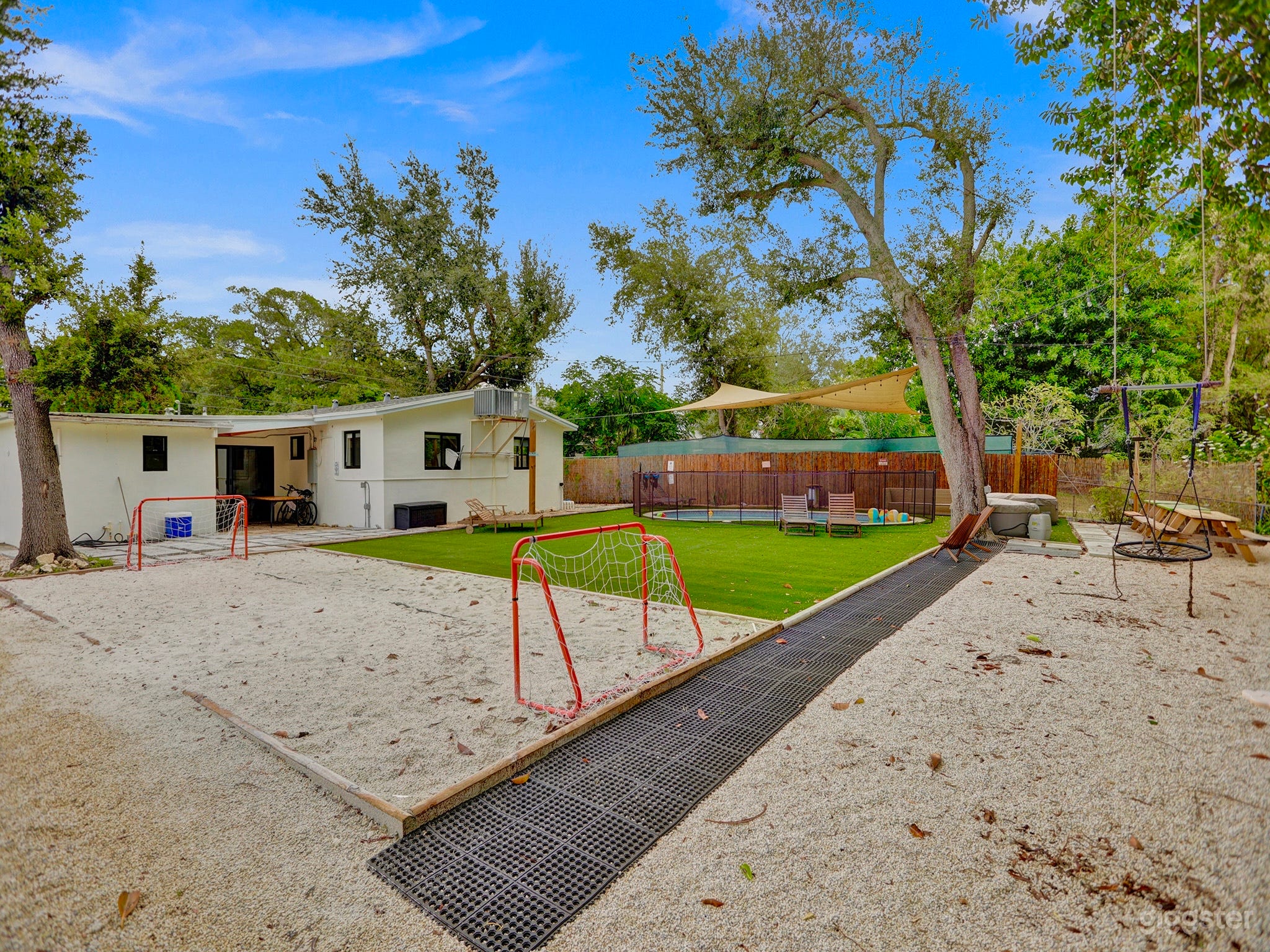 Lakefront Oasis with Pool - Perfect For Events Photo 3