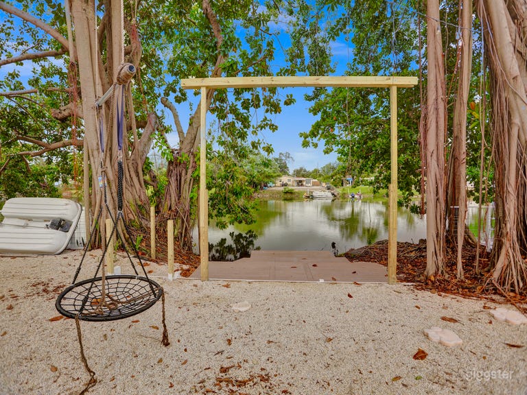 Oasis en bord de lac avec piscine - Parfait pour événements 