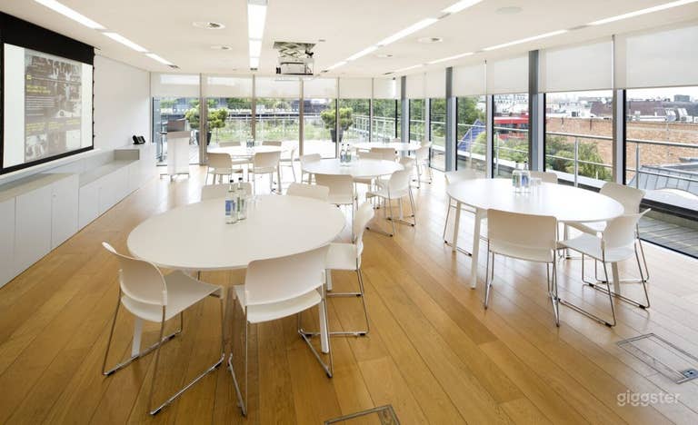  The Conference Room: Breathtaking London Skyline Views 