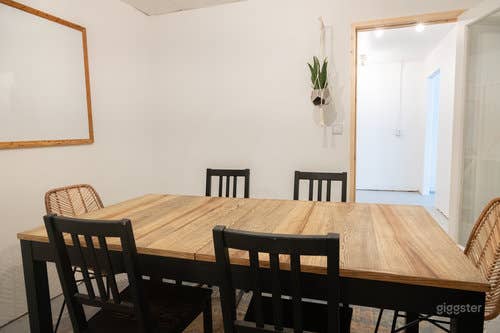 Midtown Sleek Open Concept Venue Photo 4