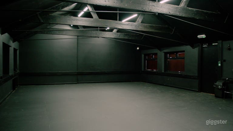  Black Out Studio Dark Space Dry Hire 