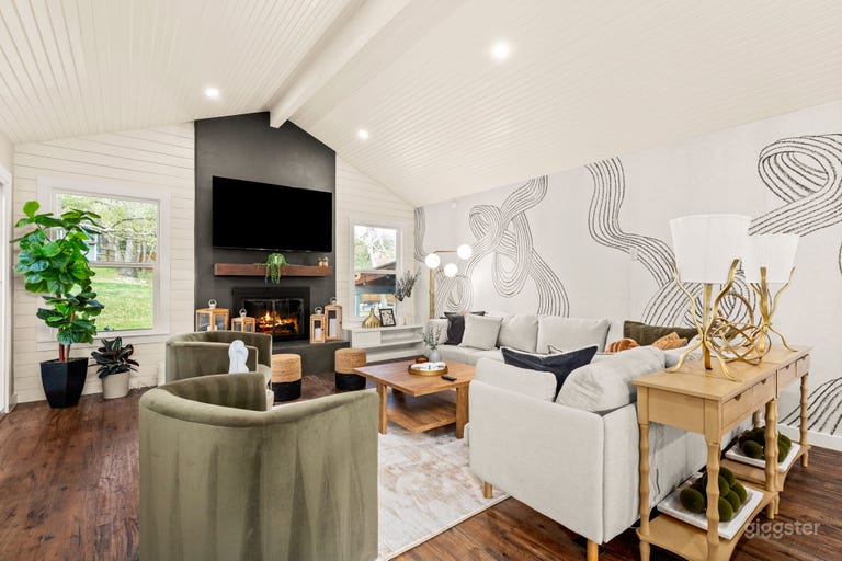  *NEW*Luxury Gem/Heated Pool/Hot Tub/Movie Theater 