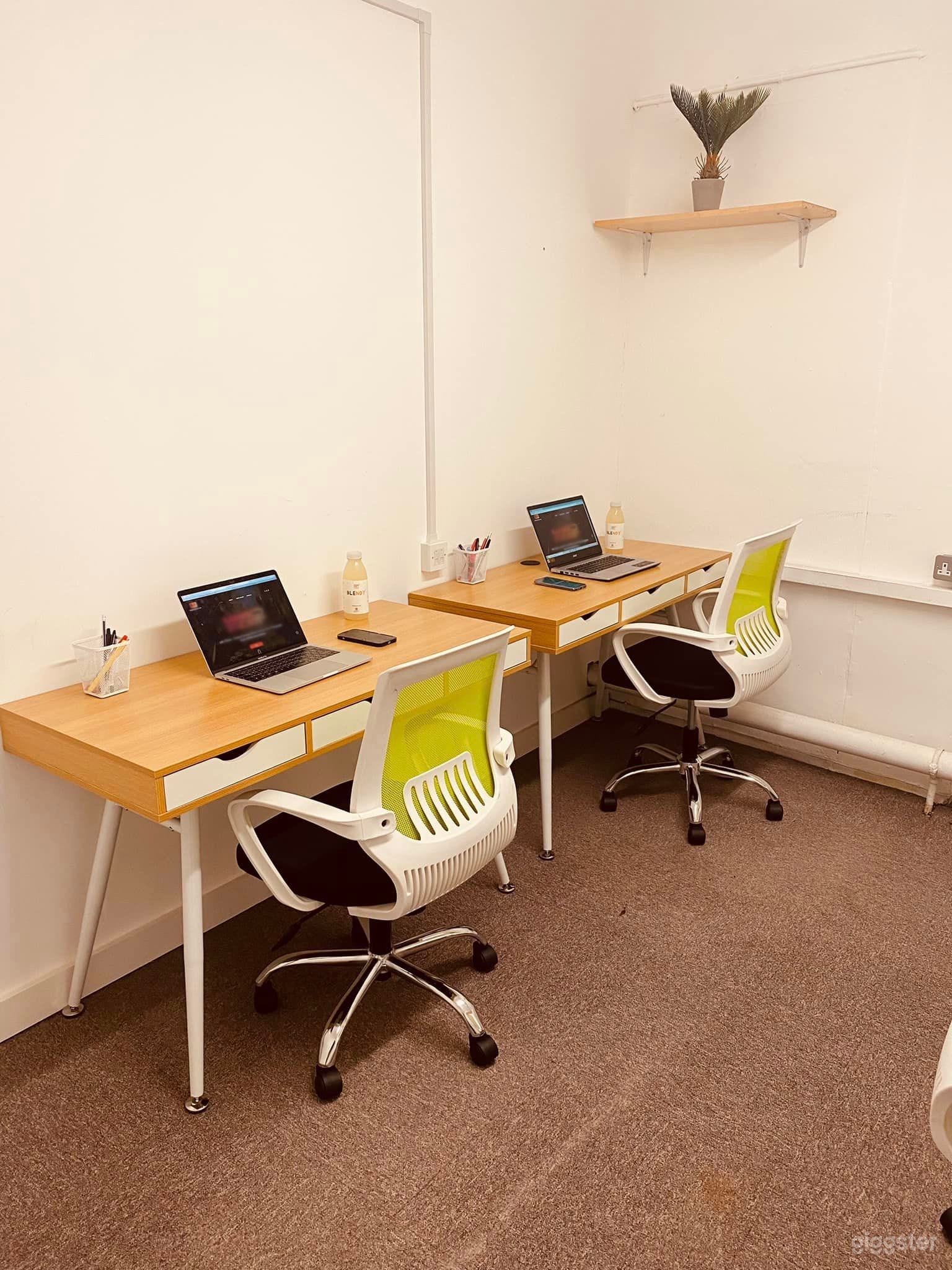 Small Private Office Photo 4