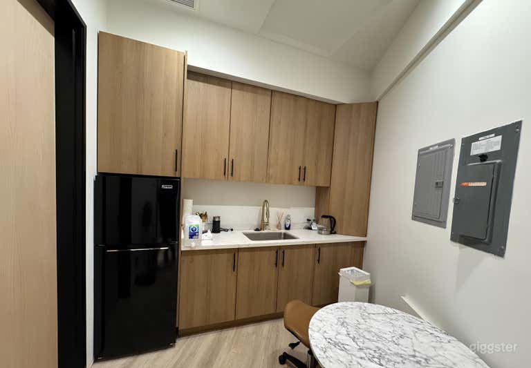  Doctor's Medical Offices for Productions 