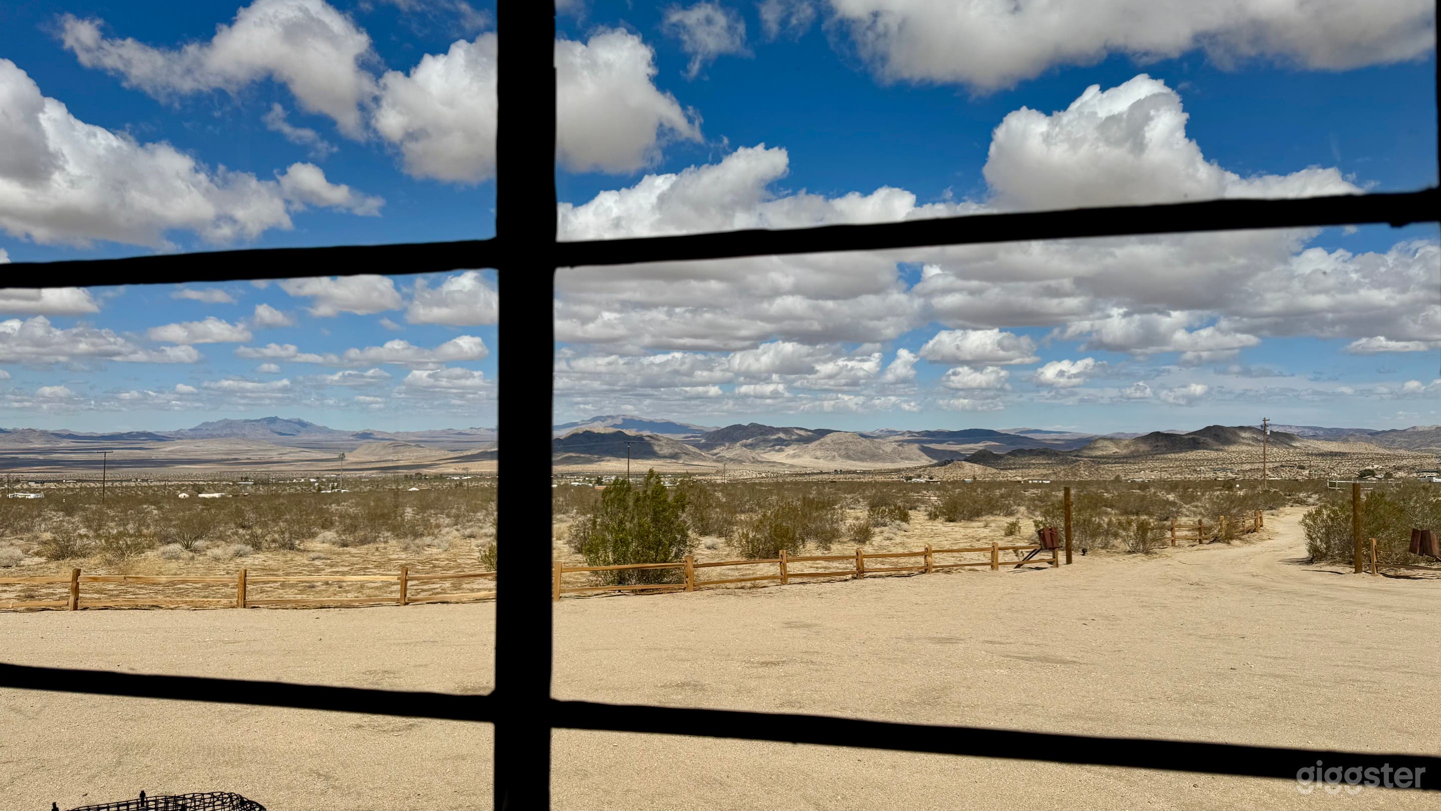 Mid Century Joshua Tree Homestead 5 Acre Ranch Photo 4
