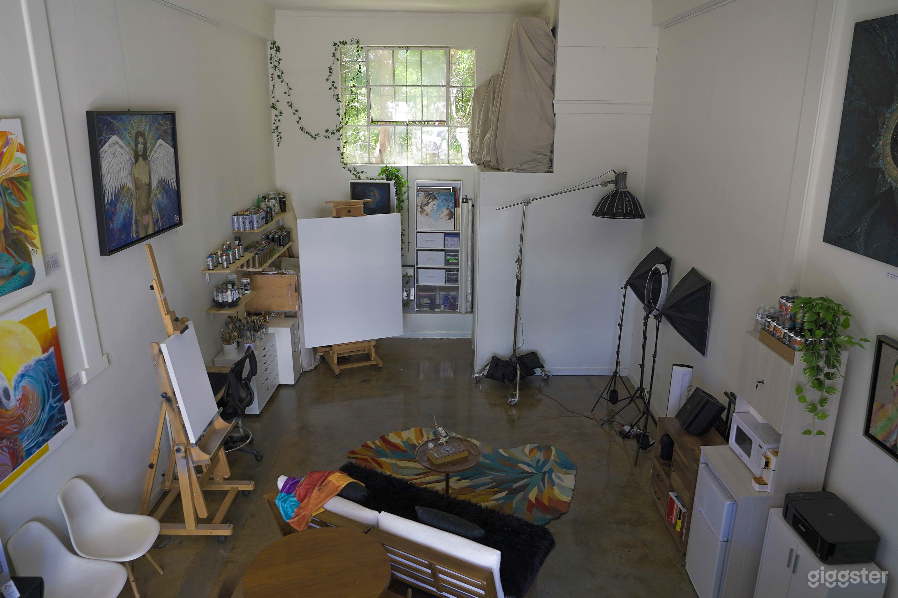 Colorful Artist Studio with Mural Storefront & High Ceilings Photo 2