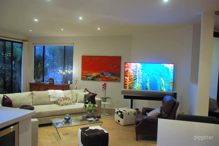  Unique, Flexible, Open Home on Mall with Big Trees 