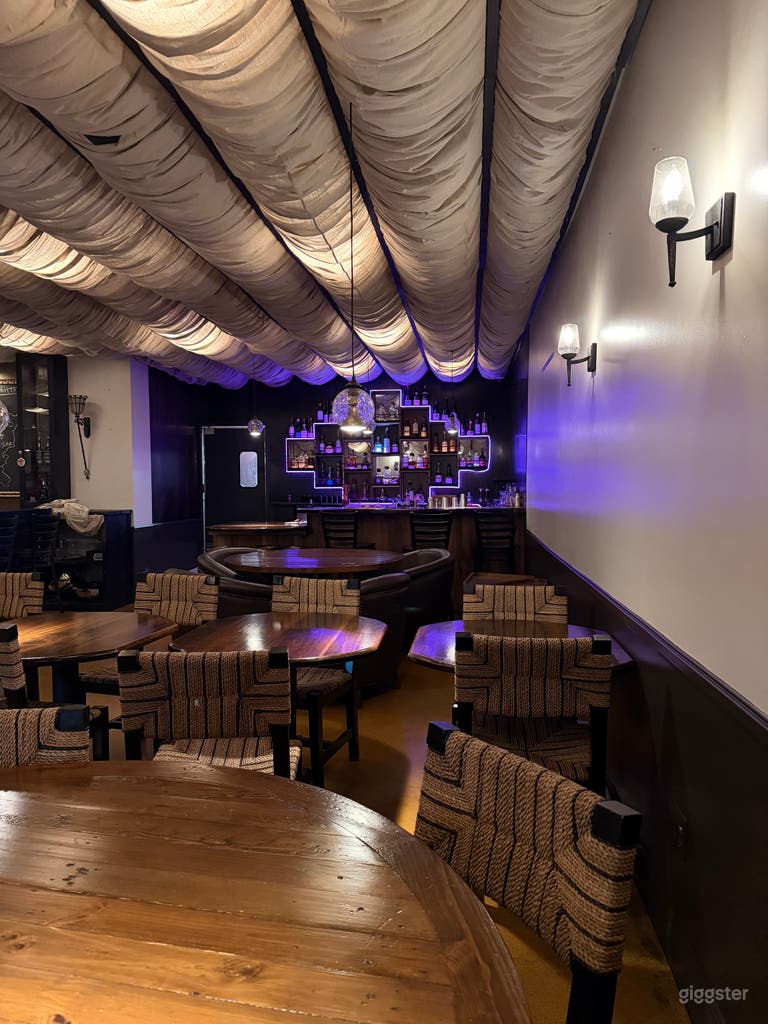  Stylish, flexible space for events, gatherings, & shoots 