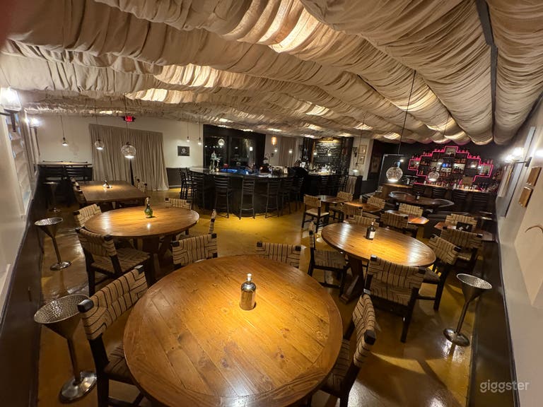  Stylish, flexible space for events, gatherings, & shoots 