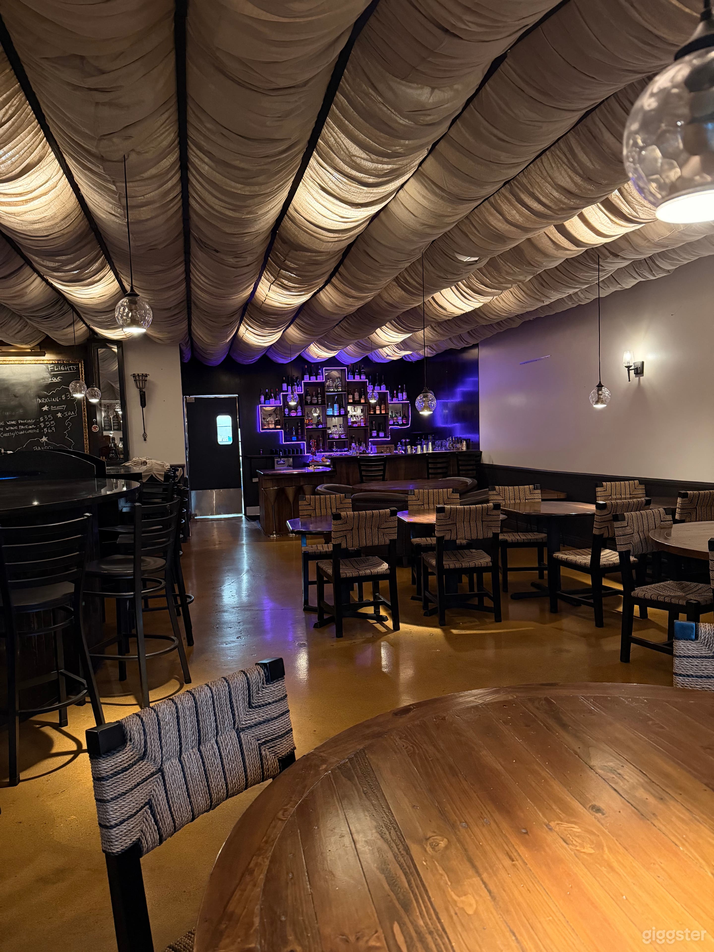 Stylish, flexible space for events, gatherings, &amp; shoots Photo 3