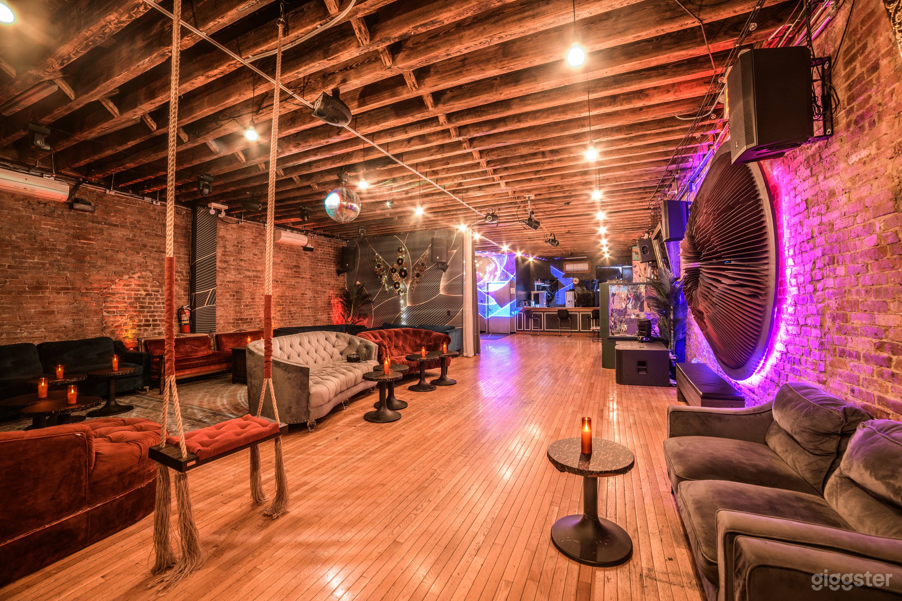 Manhattan Art Deco Loft Photo 4