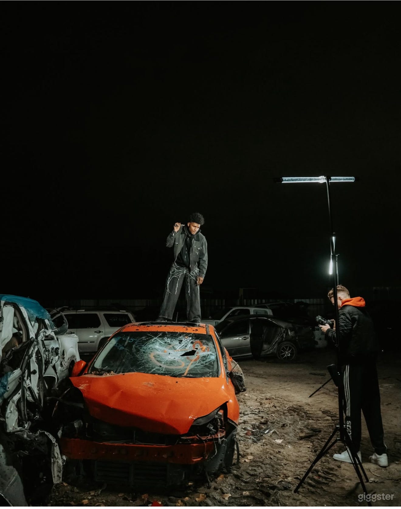 Visual Junkyard for Music and Videos Photo 4