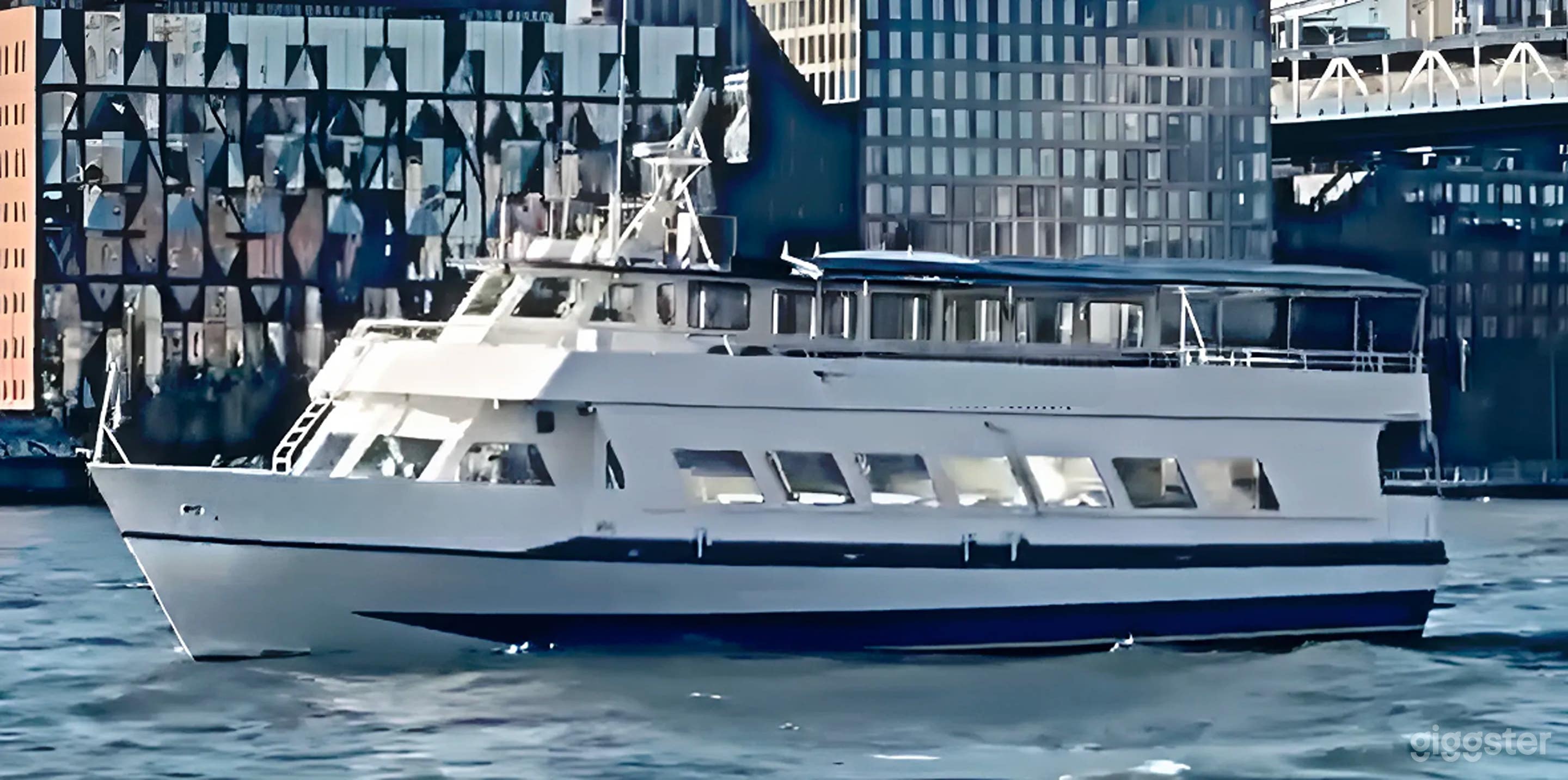 Luxury Multi-Deck Event Yacht Photo 2