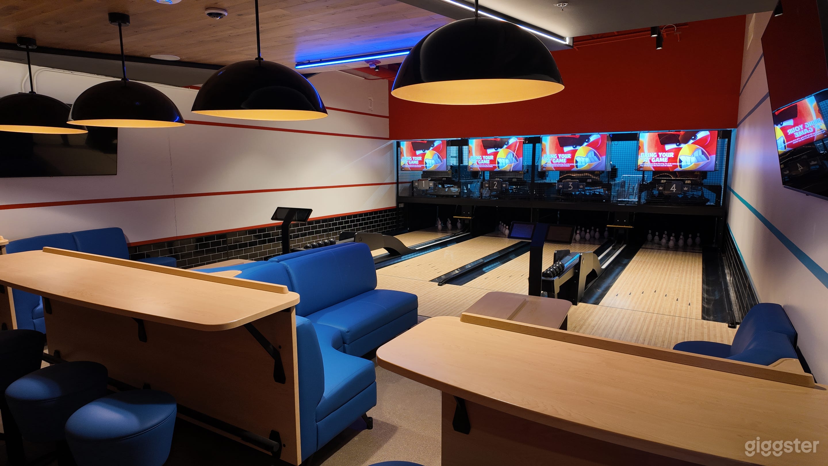 Versatile Event, Dining, and Entertainment Space Photo 4