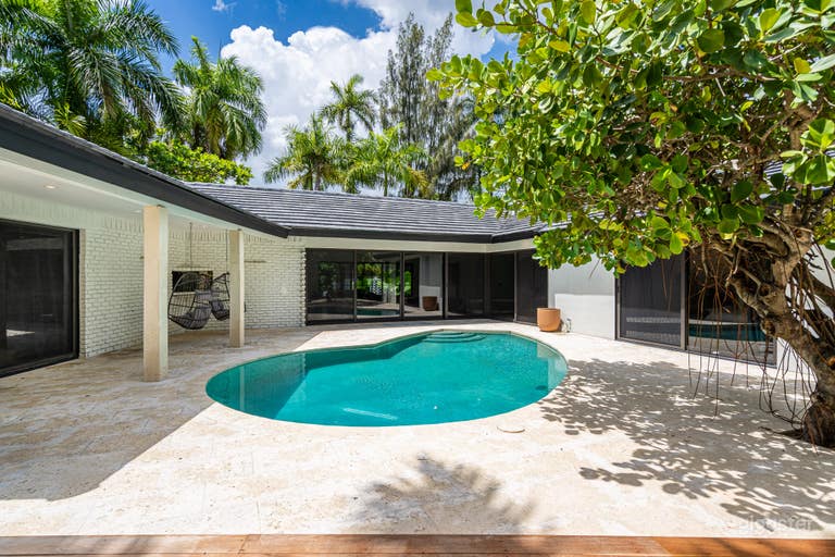  Waterfront Luxy Home at Fort Lauderdale 